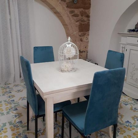 Casa Vacanze Vico Verona 7 Ория Экстерьер фото
